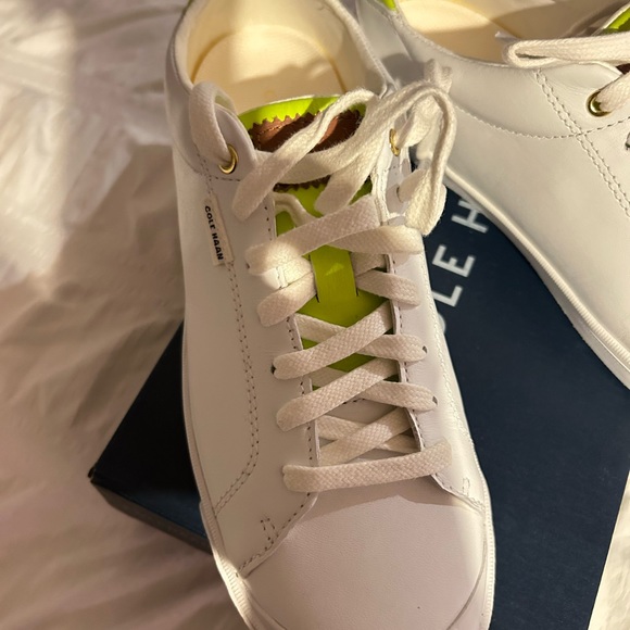 Cole Hahn Marlowe Sneaker - Picture 7 of 7